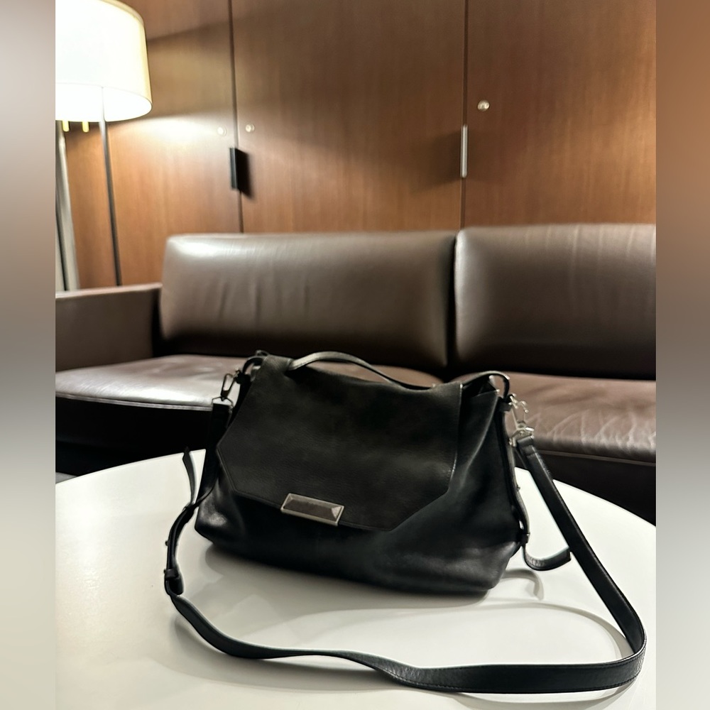 Decke Casual Style Leather Shoulder Bag [Brand New]